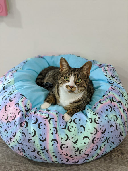 Pastel Stars and Moons - Marshmallow Pet Bed